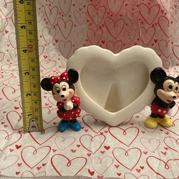 ADORABLE Ceramic HEART FRAME w/3D Minnie& Mickey Mouse; integrated rear support - Picture 5 of 6